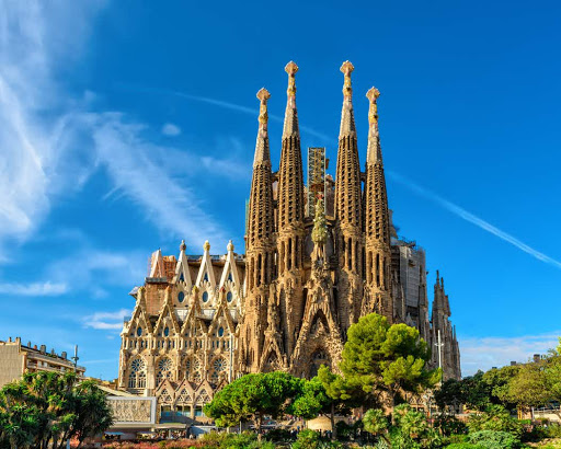 Sagrada de Familia: The controversial&nbsp;church