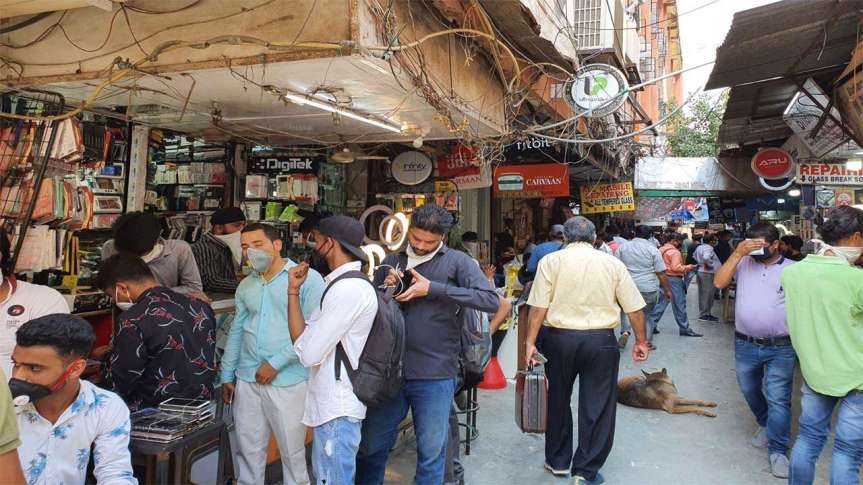 Two markets shut in karol bagh due to violation of coronavirus&nbsp;protocol